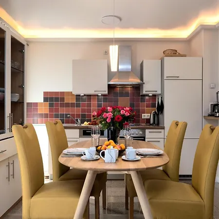 Nause-fewo Buchenfreund Mit Und Freizeit Villa